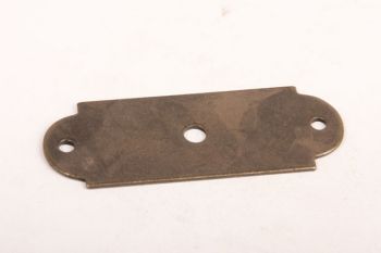 Achterplaatje voor knoppen ijzer grijze tinkleur 81mm x 30mm