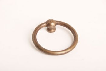 Ringgreep brons antiek 35mm diameter 4mm dik met boutje